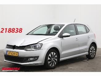 Vaurioauto  passenger cars Volkswagen Polo 1.0 BlueMotion Edition Navi Clima Cruise PDC 2016/3