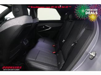 Peugeot 3008 1.2 Hybrid 136 GT LED ACC Navi Clima PDC 17.081 km! picture 16