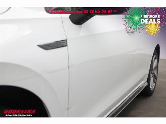 Volkswagen Golf 1.5 eTSI DSG R-Line Virtual ACC Navi Camera LRHZ picture 12