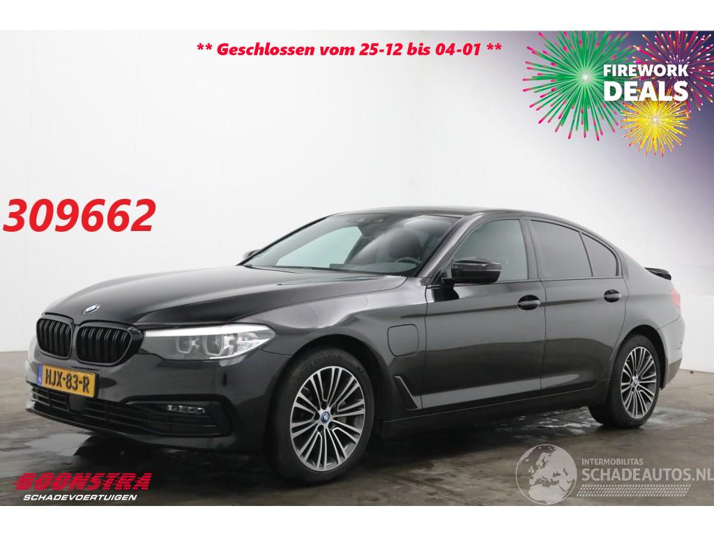 BMW 5-serie 530e iPerformance WASSER SportLine Schuifdak LED ACC SHZ PDC