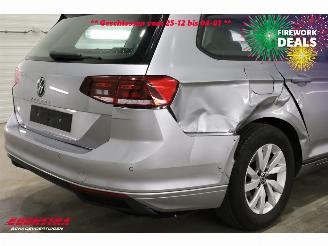 Volkswagen Passat Variant 2.0 TDI DSG Business Navi Clima Cruise Camera SHZ AHK 40.799 km! picture 11