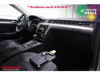 Volkswagen Passat Variant 2.0 TDI DSG Business Navi Clima Cruise Camera SHZ AHK 40.799 km! picture 14