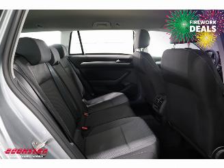 Volkswagen Passat Variant 2.0 TDI DSG Business Navi Clima Cruise Camera SHZ AHK 40.799 km! picture 18