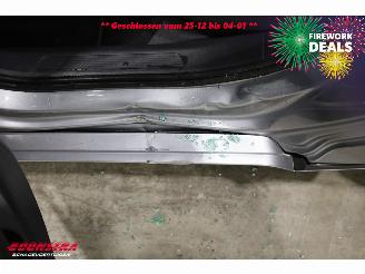 Volkswagen Passat Variant 2.0 TDI DSG Business Navi Clima Cruise Camera SHZ AHK 40.799 km! picture 6