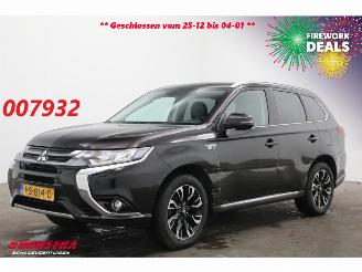 Auto incidentate Mitsubishi Outlander 2.0 PHEV instyle Leder 360° LRHZ Camera AHK 2015/12