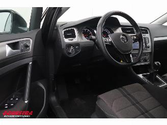 Volkswagen Golf 1.0 TSI Comfortline Navi Clima Cruise Camera PDC AHK 74.205 km! picture 16