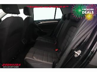 Volkswagen Golf 1.0 TSI Comfortline Navi Clima Cruise Camera PDC AHK 74.205 km! picture 15