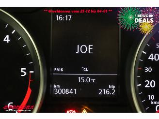 Volkswagen Passat Variant 1.6 TDI Comfortline Clima Cruise SHZ PDC AHK picture 17