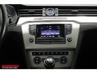 Volkswagen Passat Variant 1.6 TDI Comfortline Clima Cruise SHZ PDC AHK picture 11