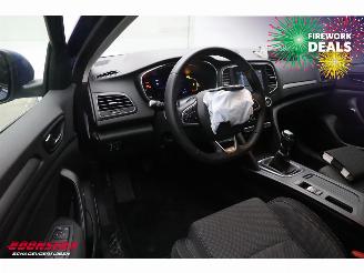 Renault Mégane Grandtour 1.3 TCe 140 Equilibre LED Navi Clima Cruise PDC picture 17