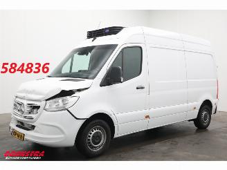 damaged commercial vehicles Mercedes Sprinter 315 CDI 9G-Tronic L2-H1 Kuhler Carrier Leder Navi Airco Cruise Camera 2023/8