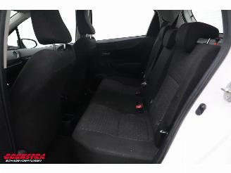 Toyota Yaris 1.3 VVT-i Aspiration Navi Airco Cruise Camera picture 13