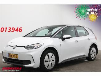 Schadeauto Volkswagen ID.3 Pure Oranje Edition 52 kWh LED ACC Apple/Android LRHZ SHZ 2025/1