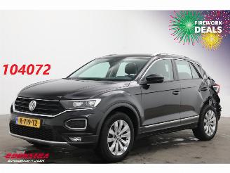 krockskadad bil auto Volkswagen T-Roc 1.5 TSI DSG Sport LED ACC Apple/Android Virtual LRHZ SHZ AHK 36.384 km! 2020/4