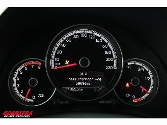 Volkswagen Up! 1.0 5-DRS Airco Bluetooth 59.636 km! picture 17
