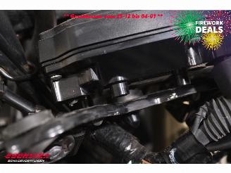 Suzuki  GSR 750 ABS picture 15