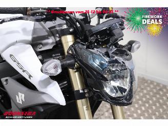 Suzuki  GSR 750 ABS picture 13