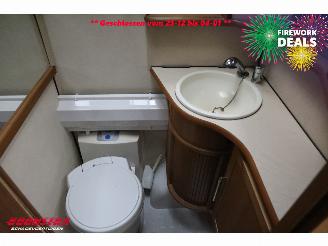 Kabe  Ametist 560 GLE Solar Mover Single Beds picture 21