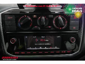 Volkswagen Up! 1.0 BMT move up! Airco Bluetooth 49.259 km! picture 20