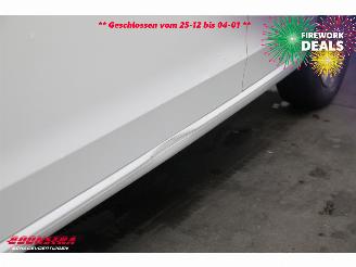 Volkswagen Up! 1.0 BMT move up! Airco Bluetooth 49.259 km! picture 7