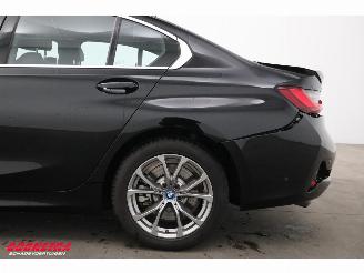 BMW 3-serie 320e Business Edition Plus LED Leder Navi Clima Cruise SHZ PDC picture 5