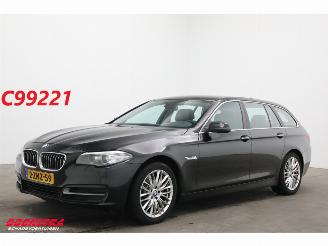 BMW 5-serie Touring 520i Aut. High Executive Xenon Leder Memory Navi Clima Cruise SHZ 145.935 km! picture 1
