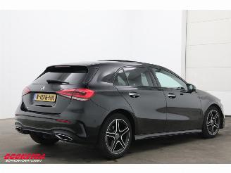 Mercedes A-klasse 180 7G-Tronic AMG Pano LED Memory Camera SHZ PDC 44.549 km! picture 3