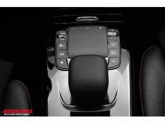 Mercedes A-klasse 180 7G-Tronic AMG Pano LED Memory Camera SHZ PDC 44.549 km! picture 24