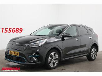 Schadeauto Kia e-Niro ExecutiveLine 64 kWh LED ACC Schuifdak JBL Memory Ventilatie LRHZ 2022/8