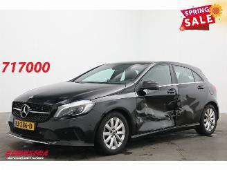skadebil auto Mercedes A-klasse 180 d Business Solution Navi Airco Cruise SHZ PDC 2017/11