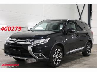 Unfallwagen Mitsubishi Outlander 2.2 DI-D Intense Clima Cruise Camera Bluetooth AHK 184.136 km! 2017/10