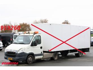 uszkodzony samochody ciężarowe Iveco Daily 35C17 BE-Trekker Lucht Airco Cruise 2013/9