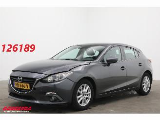 Schadeauto Mazda 3 2.0 TS Navi Clima Cruise PDC AHK 143.954 km! 2015/9