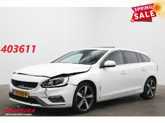 skadebil auto Volvo V-60 2.0 T4 Aut. R-Design Schuifdak Leder Navi Clima Cruise Camera SHZ PDC AHK 2018/9
