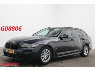 Damaged car BMW 5-serie Touring 520i M-Sport Pano LED HUD ACC 360° Memory LRHZ SHZ 2021/3
