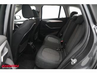 BMW X1 sDrive20i Aut. Executive Navi Clima Cruise PDC AHK 54.504 km! picture 18