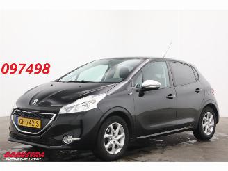 uszkodzony samochody osobowe Peugeot 208 1.2 PureTech Style Airco Cruise 148.418 km! 2015/5