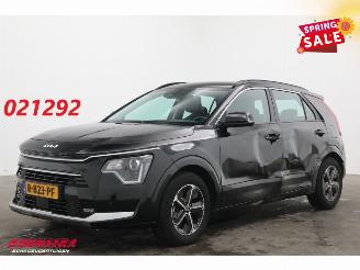 krockskadad bil auto Kia Niro 1.6 GDi Hybrid LED ACC Apple/Android Camera PDC 2022/10