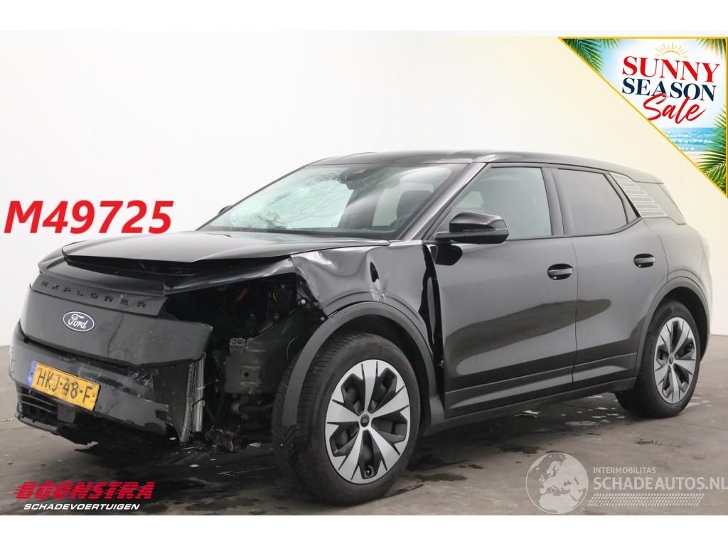Ford Explorer Standard Range RWD 52 kWh LED ACC Memory Camera LRHZ