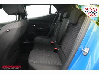 Peugeot e-2008 EV Facelift Active 54 kWh LED Navi Clima Cruise SHZ PDC 41.758 km! picture 17