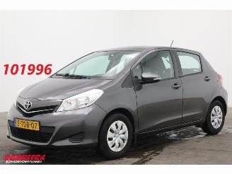 uszkodzony samochody osobowe Toyota Yaris 1.0 VVT-i Now Airco 150.747 km! 2014/2