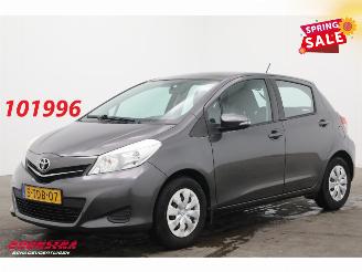 skadebil auto Toyota Yaris 1.0 VVT-i Now Airco 150.747 km! 2014/2
