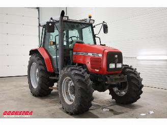 Massey Ferguson  6245 BY 2003 5140hrs picture 2