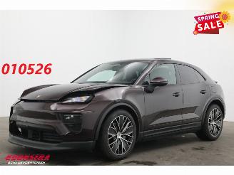 Damaged car Porsche Macan 4 100 kWh Sport Chrono PDLS+ PASM Pano Bose 360° AHK 2.175 km! 2025/11