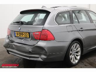 BMW 3-serie Touring 320i Luxury Line Pano Leder Navi Clima Cruise SHZ PDC picture 8