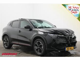 Alfa Romeo Junior Elettrica Speciale 54 kWh Pano LED ACC Massage Camera 5.351 km! picture 2