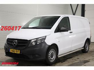 krockskadad bil bedrijf Mercedes Vito 109 CDI Clima Cruise AHK 2017/3