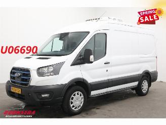 Vaurioauto  commercial vehicles Ford  350 L2H2 Trend 68 kWh Konvekta Dolphin Navi Clima Cruise SHZ 2024/5