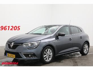 skadebil auto Renault Mégane 1.2 TCe Limited Navi Clima Cruise PDC 2017/11