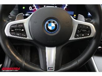 BMW 3-serie 330e M-Sport Schuifdak HUD ACC 360° H/K Memory picture 23